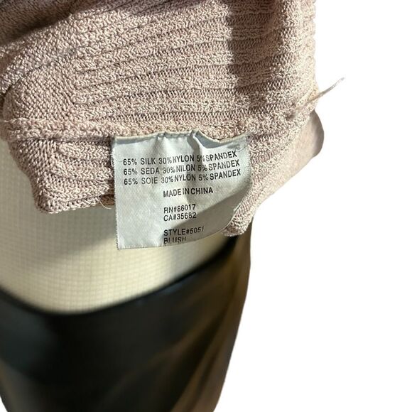 Revolve Bebe Vintage Silk Blend Neck Closure Ribbed Short Sleeve Polo Shirt - Picture 7 of 9